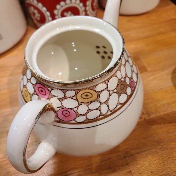 Winston china teapot. Made in England - Picture 9 of 13